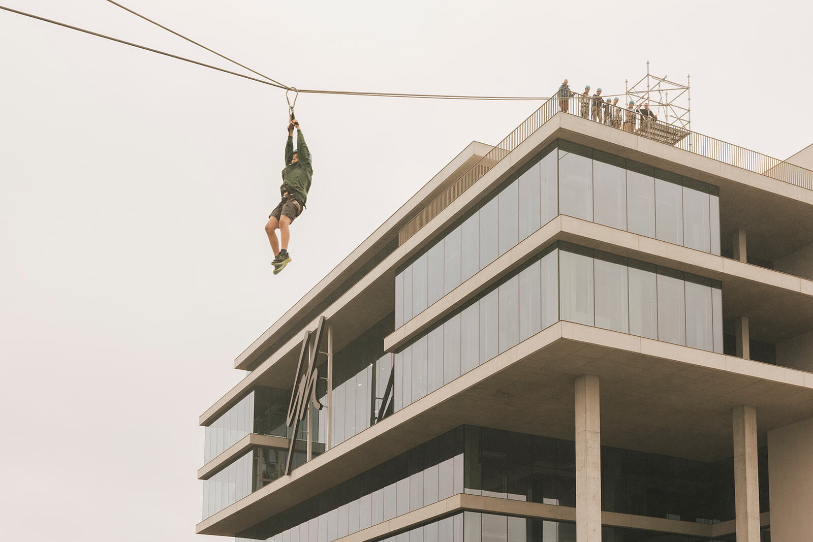 Familiedag bij Groep Huyzentruyt: collega's en hun gezin ontdekken The Edge in Waregem